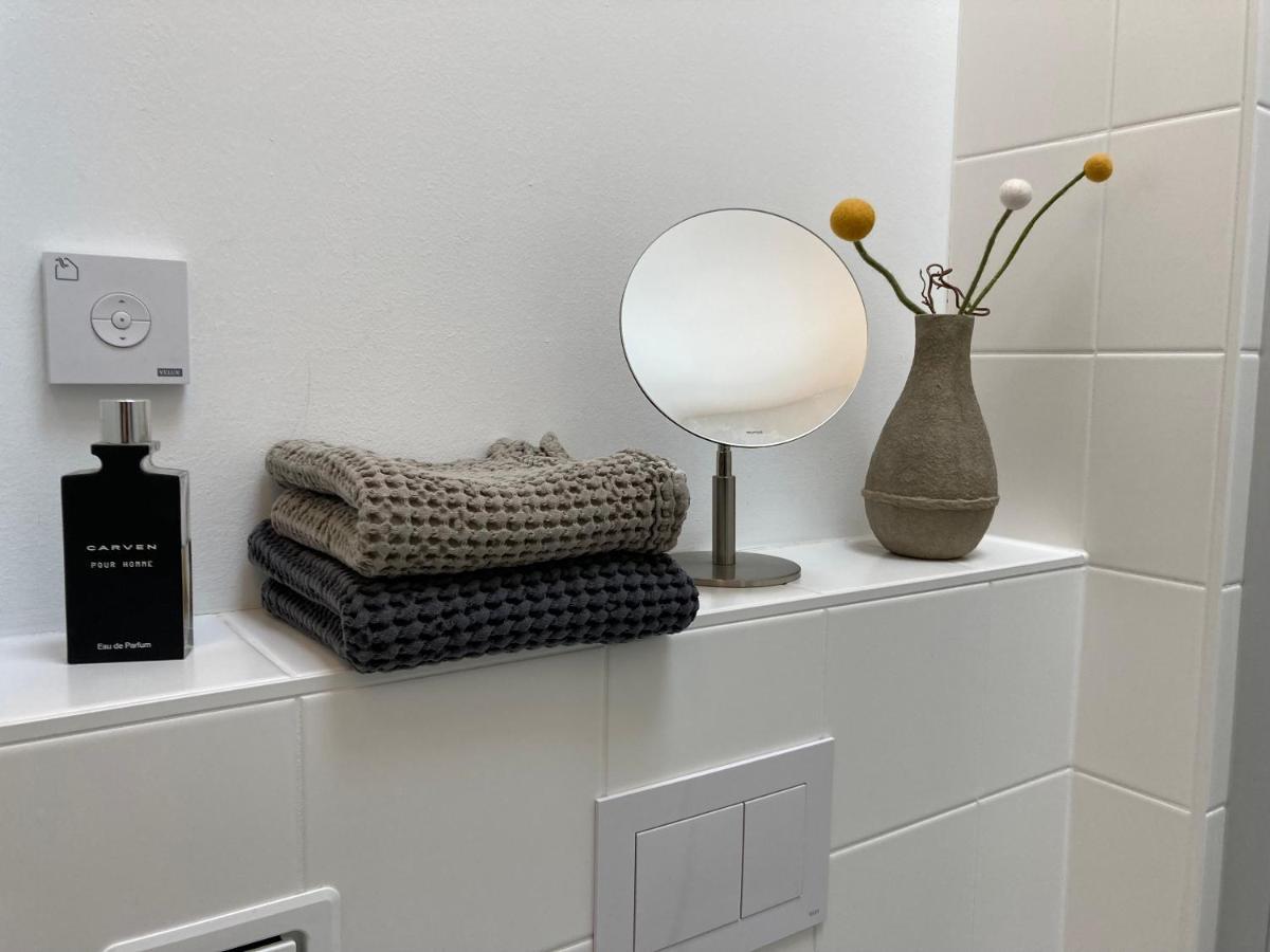 Raumausbeute Design Hoher Priester Apartment *